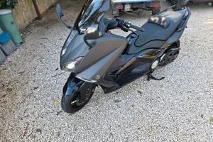 YAMAHA T MAX 530 