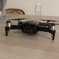 DJI MAVIC AIR - COME NUOVO 42 CICLI DI RICARICA