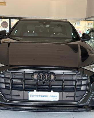 Audi Q8 50 TDI 286 CV quattro S LINE