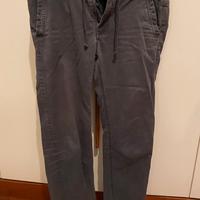 Pantaloni chino / jeans