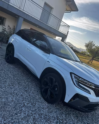 Renault. Austral