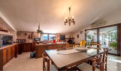 Iglesias, centro, super attico prestigioso, garage