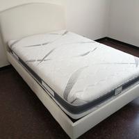 Letto con rete a doghe e materasso 1 piazza e 1/2