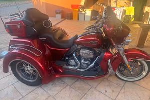 HARLEY DAVIDSON FLHTCUTG