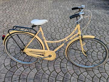 Bicicletta per Stazioni, università