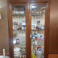 Vetrinetta, mobile basso, tavolo allungabile