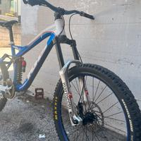 Bici da DH KHS