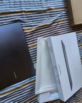 Samsung Galaxy Book5 Pro 16" AMOLED TOUCH