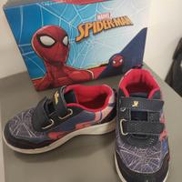 Scarpe a tema Spiderman Taglia 30 x bambino