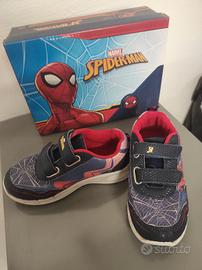 Scarpe a tema Spiderman Taglia 30 x bambino