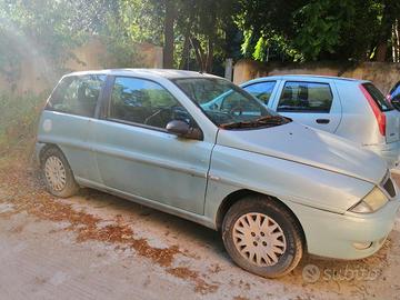 Lancia y