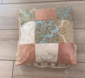Cuscino fatto a mano pizzo antico