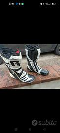 gaerne stivali moto gp1