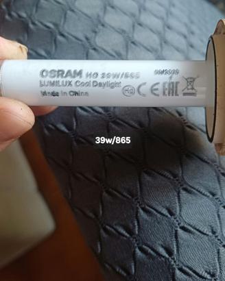 n.2 neon  OSRAM  HO 39W/865 e 840 prr acquario

