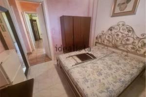 Stanza in appartamento di 150 m² a Cologno Monzese