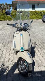 Vespa primavera 125