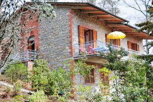 Villa in loc. La Cima via dei Pini, 24