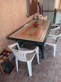 Tavolo Grand Soleil + tavolo tondo 