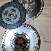 kit volano e frizione audi a4  2.0 tdi 