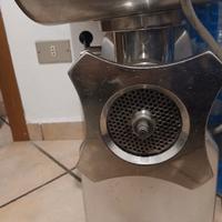Trittacarne per macelleria