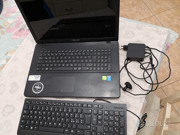 portatile Asus 17 pollici 