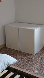 Mobile basso bianco IKEA a 2 ante