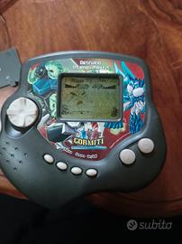 Gormiti LCD Obscurio vs Nobilmantis