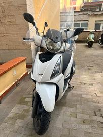 Scooter Kymko People 200 GT  i.e.