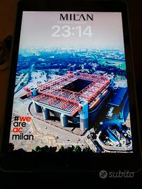 iPad Apple 8 generazione Wi-Fi + sim 4g 32gb