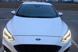 Ford focus 1.0 ecoboost 125cv DISTRIBUZIONE A CATE