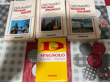 Lotto dizionari.      4 Dizionari tascabili