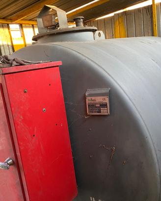 Cisterna 3000L con casetta