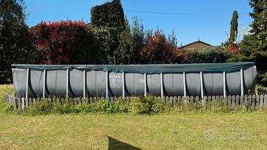 Piscina Intex usata con supporto da riparare