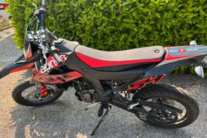 aprilia sx 125 4t