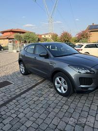 Jaguar E-Pace P250