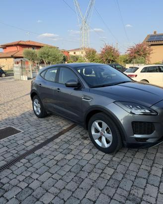 Jaguar E-Pace P250