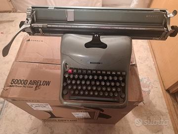 Macchina da scrivere Olivetti
