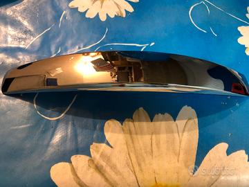 Maniglia in acciaio cromato