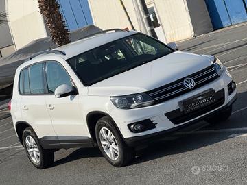 Volkswagen Tiguan 2.0 TDI 140 CV Sport-PERMUTABILE