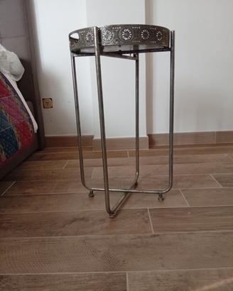 Tavolo d'antiquariato 