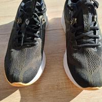 Scarpe running asics