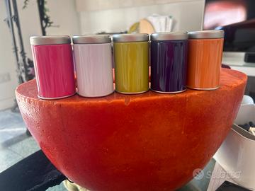 Barattolini di 8 cm vario colore