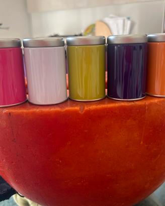 Barattolini di 8 cm vario colore