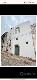 Storico palazzotto indipendente 