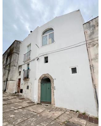 Storico palazzotto indipendente 