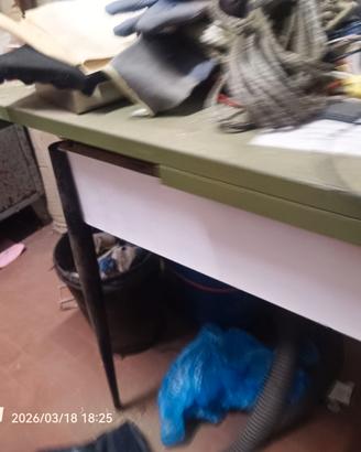 Tavolo da pranzo bicolore