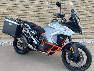 KTM 1290 Super Adventure S Tech Pack