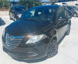 Lancia Ypsilon 1.2 69 CV 5 porte 2013