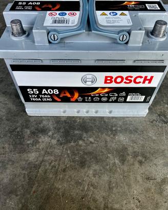 Batteria nuova in garanzia 70ah-760a AGM-stop/star