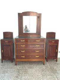 Set specchiera e comodini anni 800